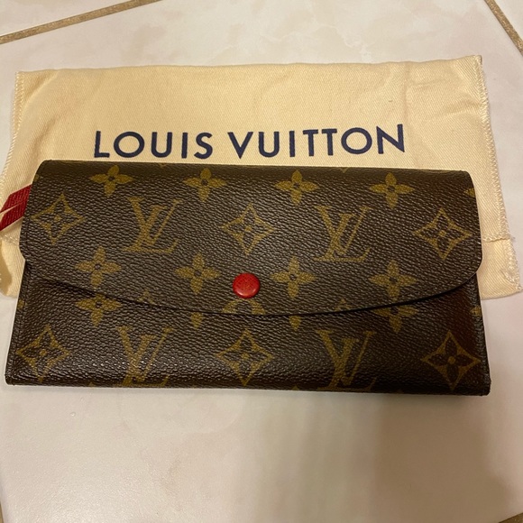 Louis Vuitton Handbags - Authentic Louis Vuitton Wallet